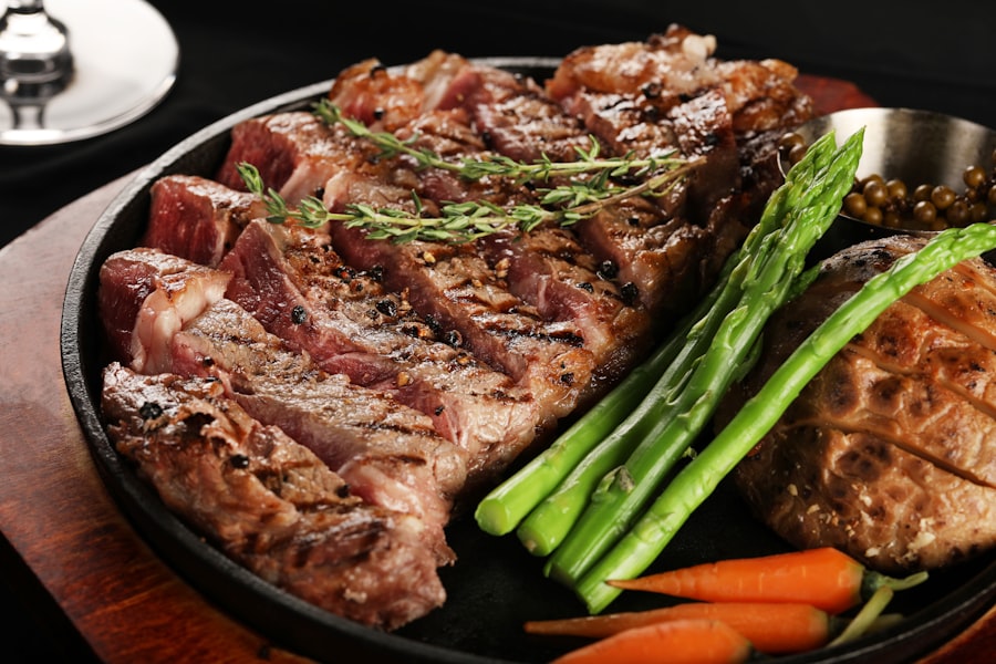 Corte premium de carne a la parrilla emplatado fine dining